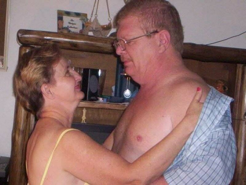 Ian and Mandy, retired couple in So. Africa