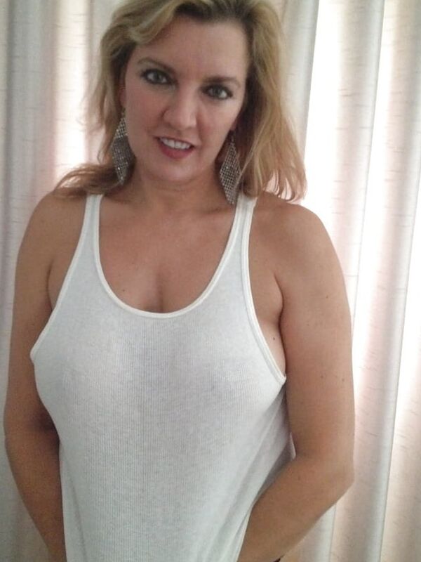 loira MILF, lindo brinquedo de merda