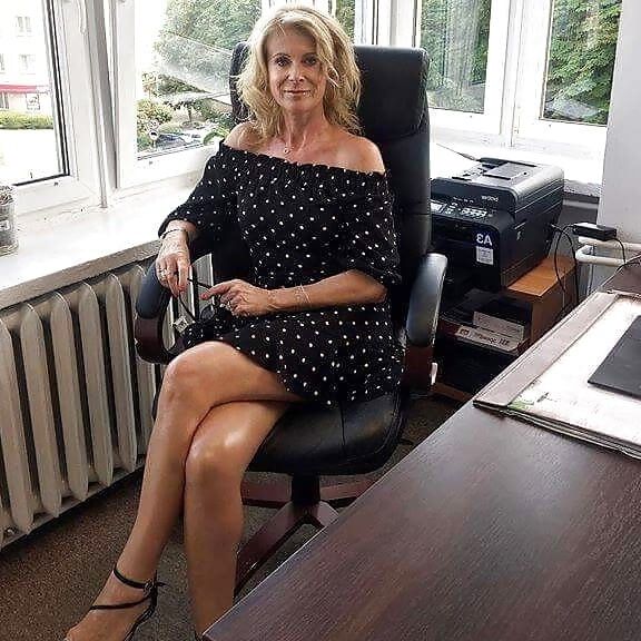 Anna - Stunning GILF