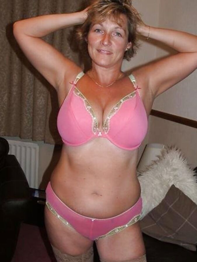 Anne, la Milf tres Cochonne