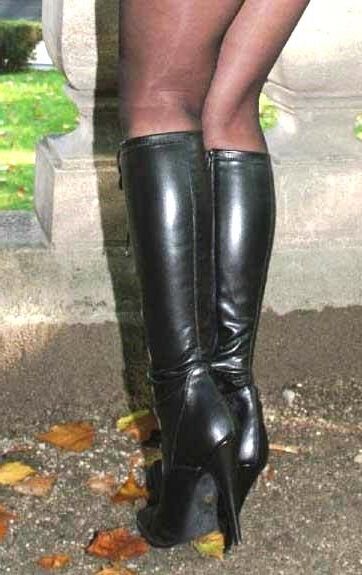 Botas Fetiche Femdom e Bondage