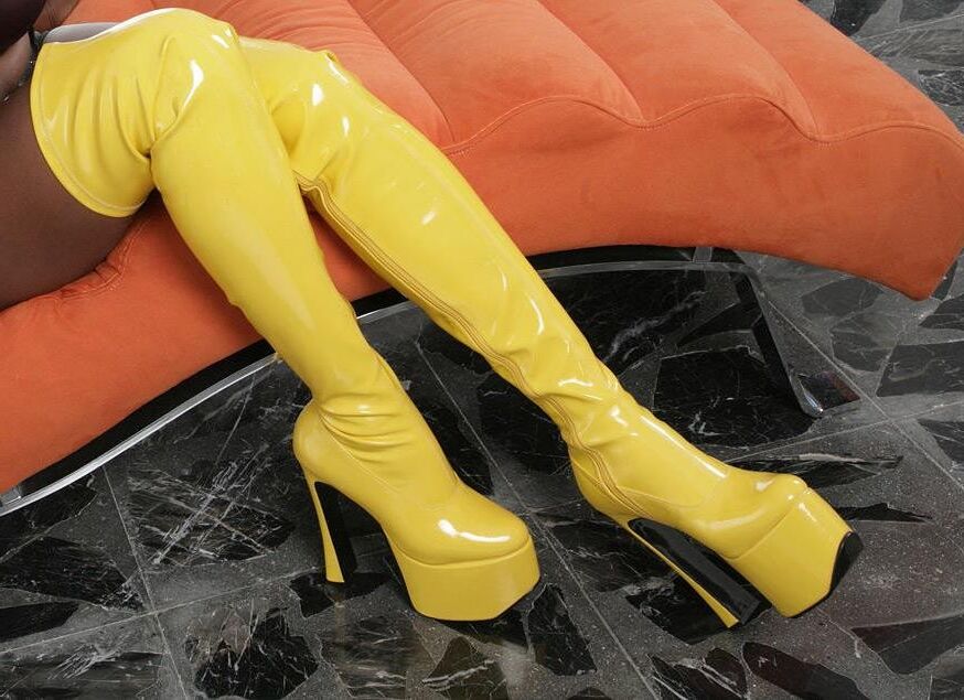 Botas Fetiche, Femdom, Bondage