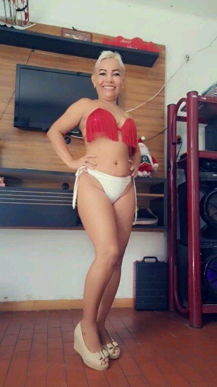 MARI SILVA EXPUESTA