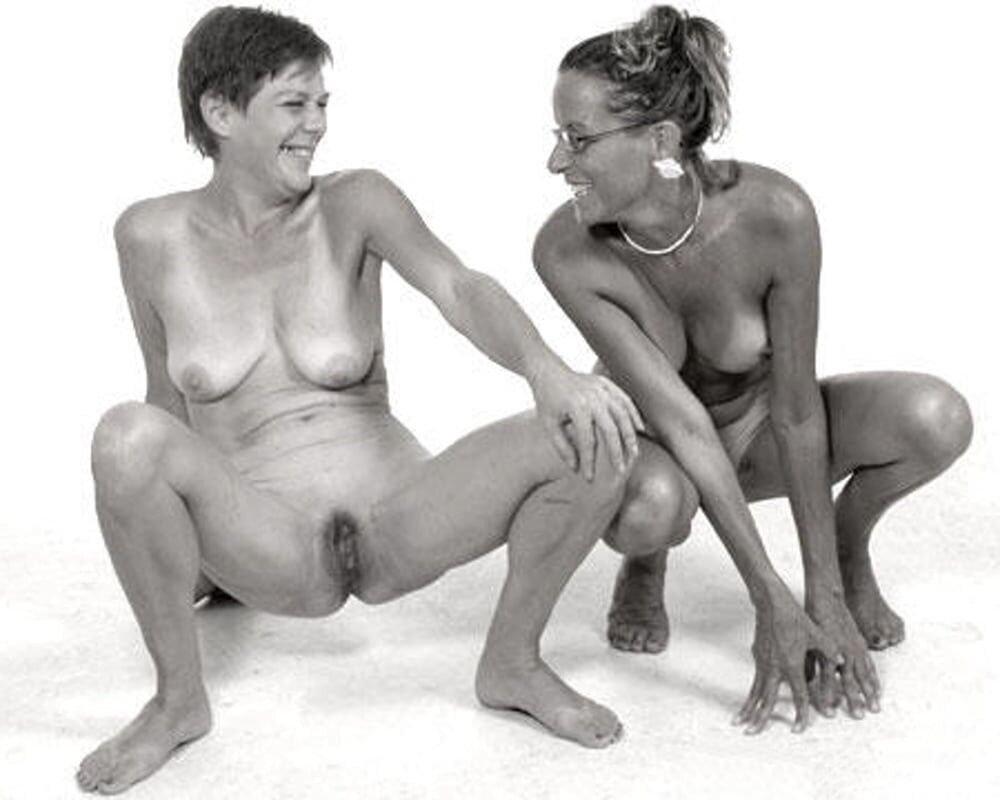 Monochrome family nudes