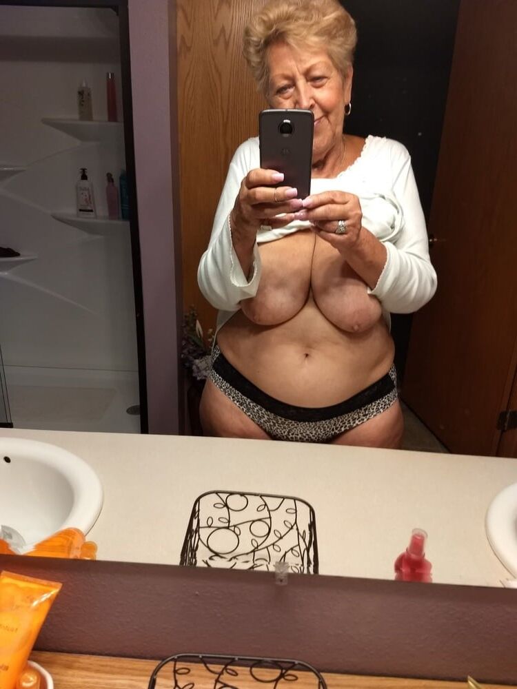 Mamãe gosta de tirar selfies para mim