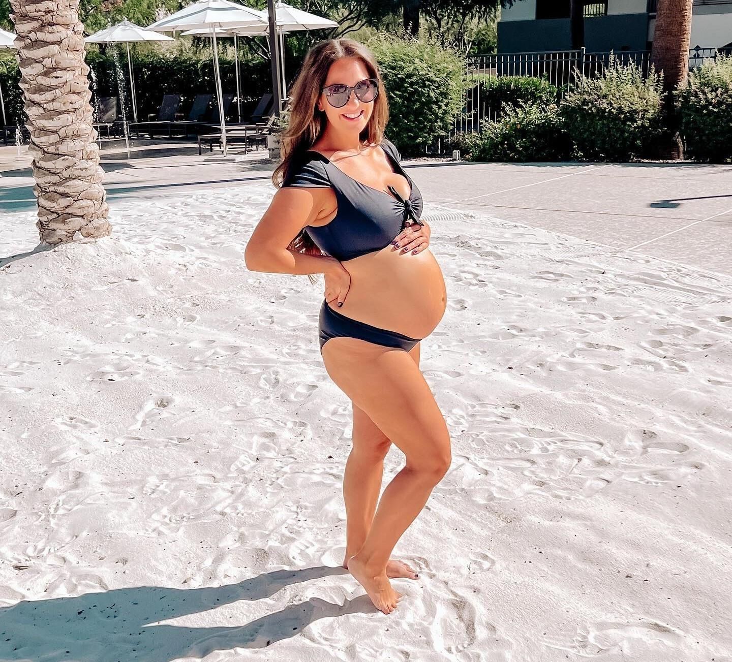 Mamá embarazada gordita Tasha después del embarazo cuerpo de mamá caliente