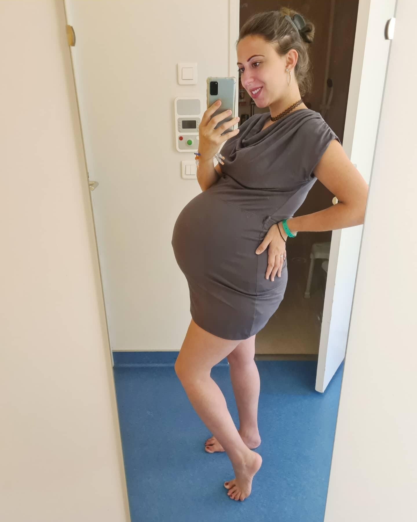 Hot amateur pregnant mom with a huge belly