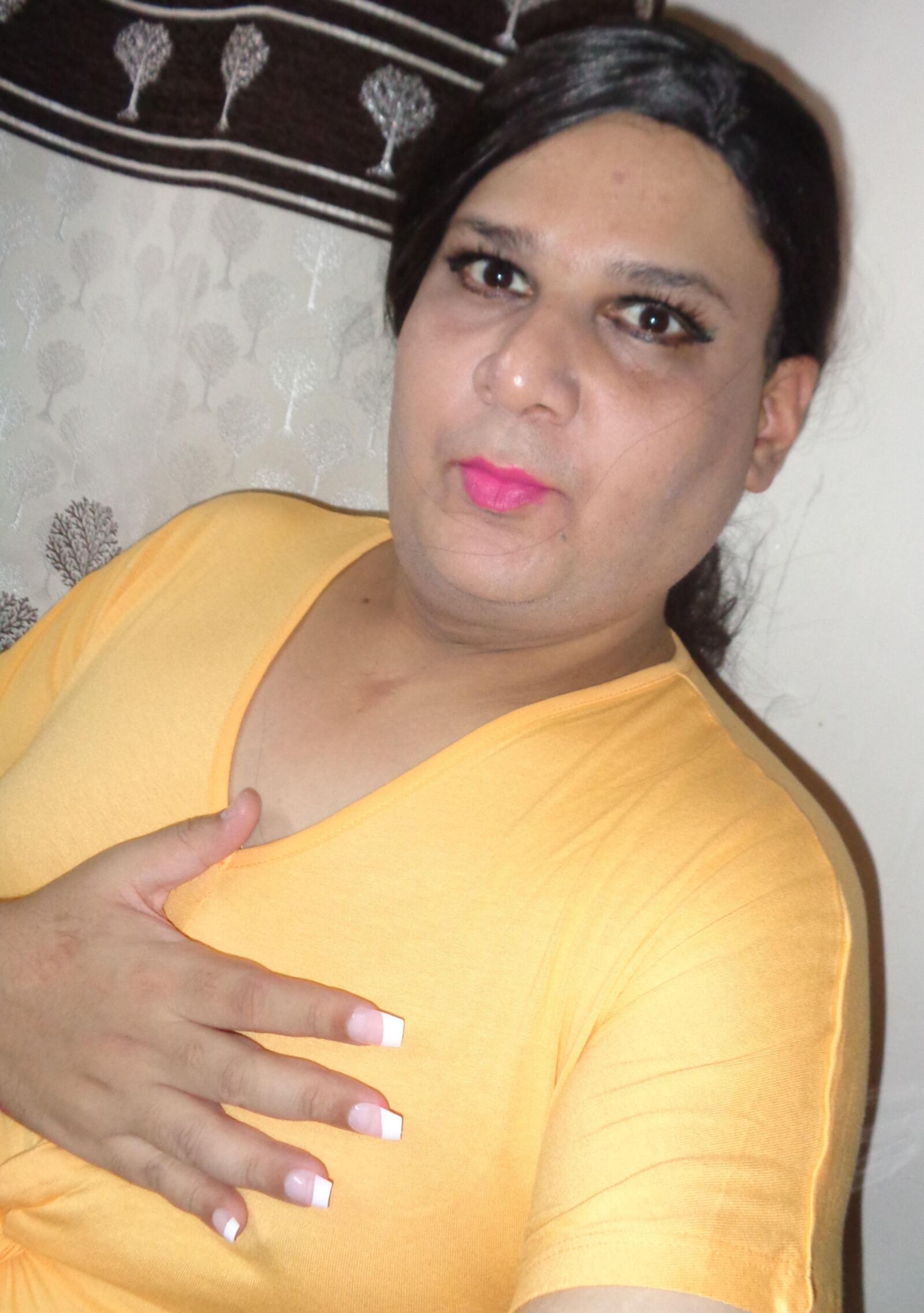 travesti mônica m amarelo