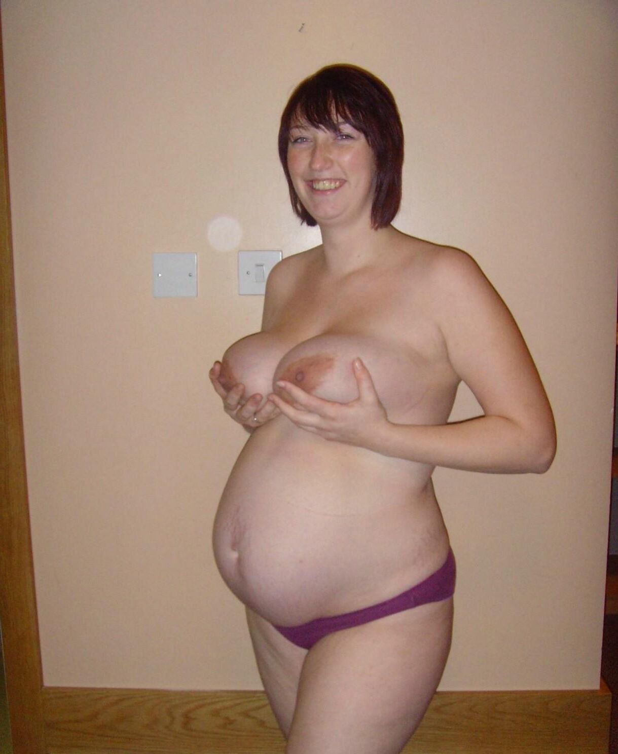 Mature Enceinte