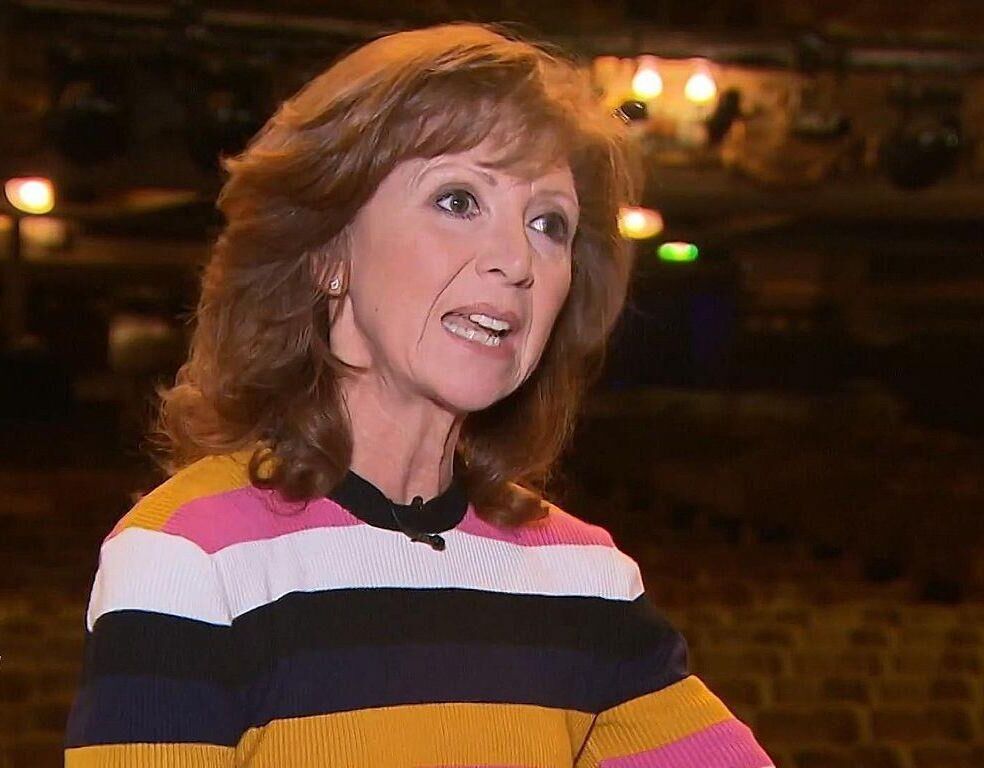 Hazte una paja con BONNIE LANGFORD