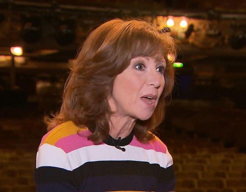 Branlez-vous avec BONNIE LANGFORD