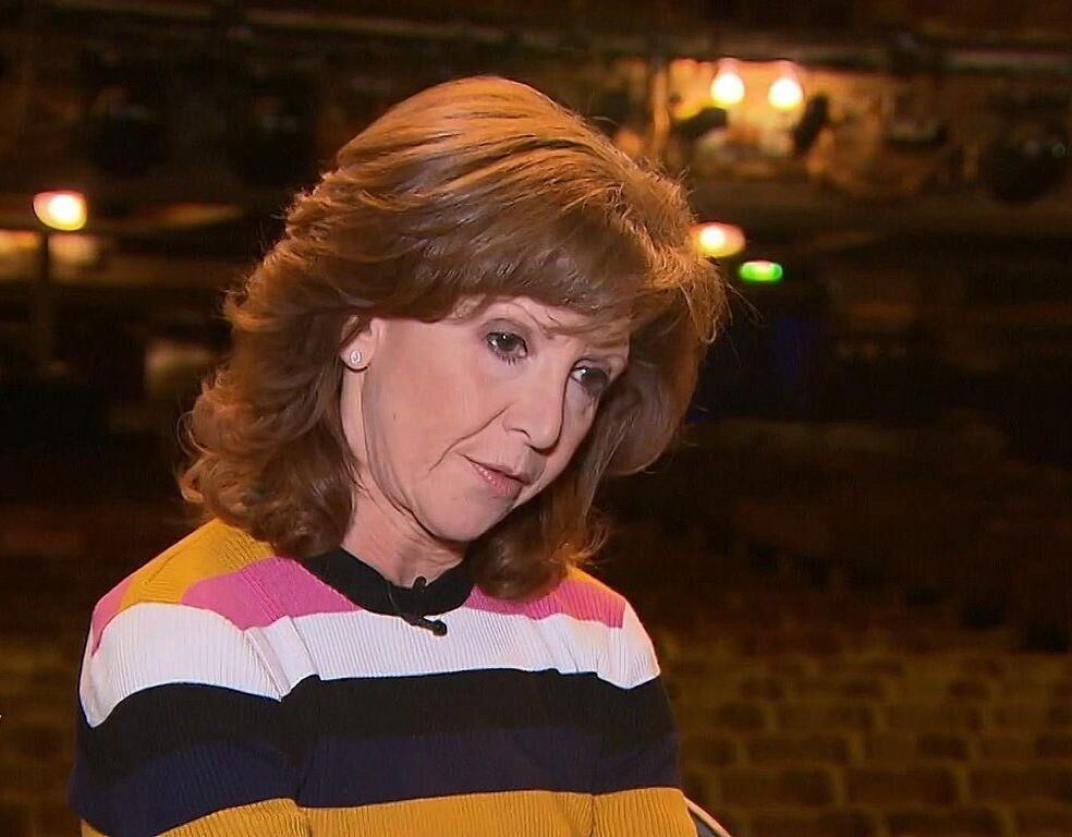 Dê uma punheta com BONNIE LANGFORD