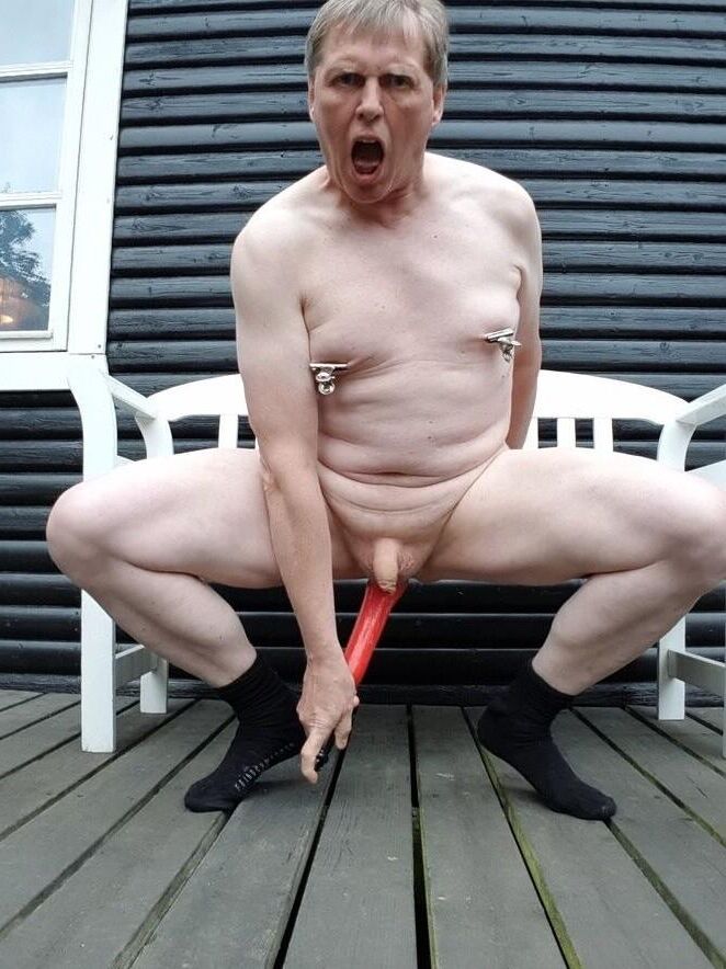 Faggot Lars Hviid and his nudes