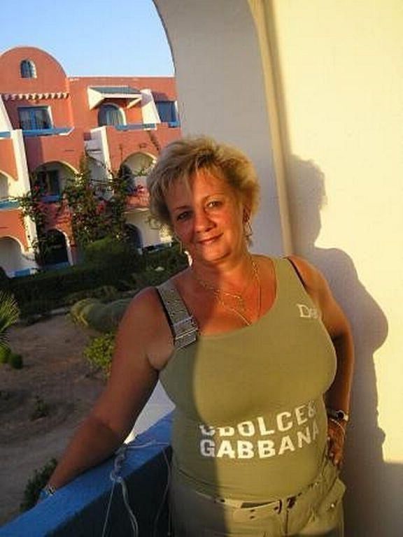 Mature et Belle 083