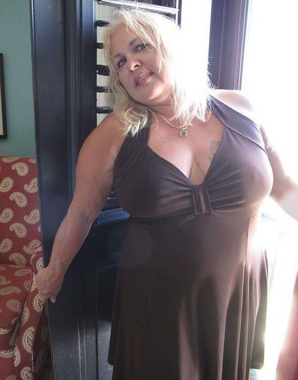 Mature et Belle 083