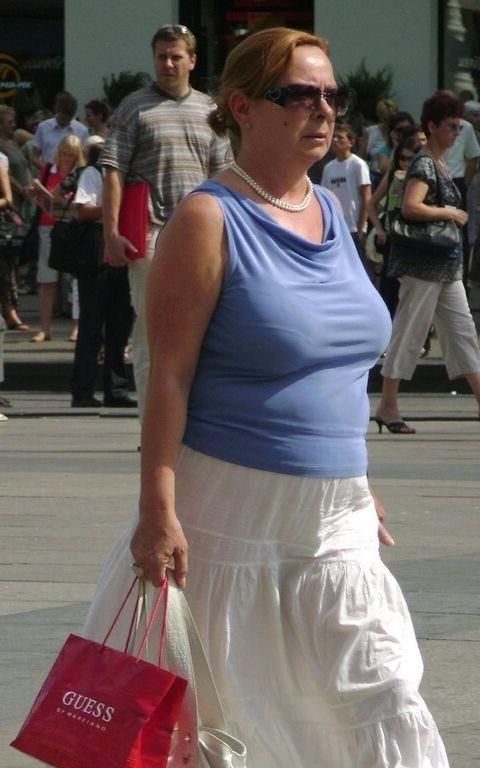 Mature et Belle 083