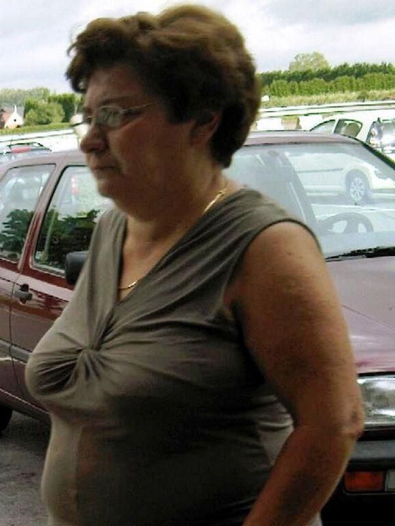 Mature et Belle 083