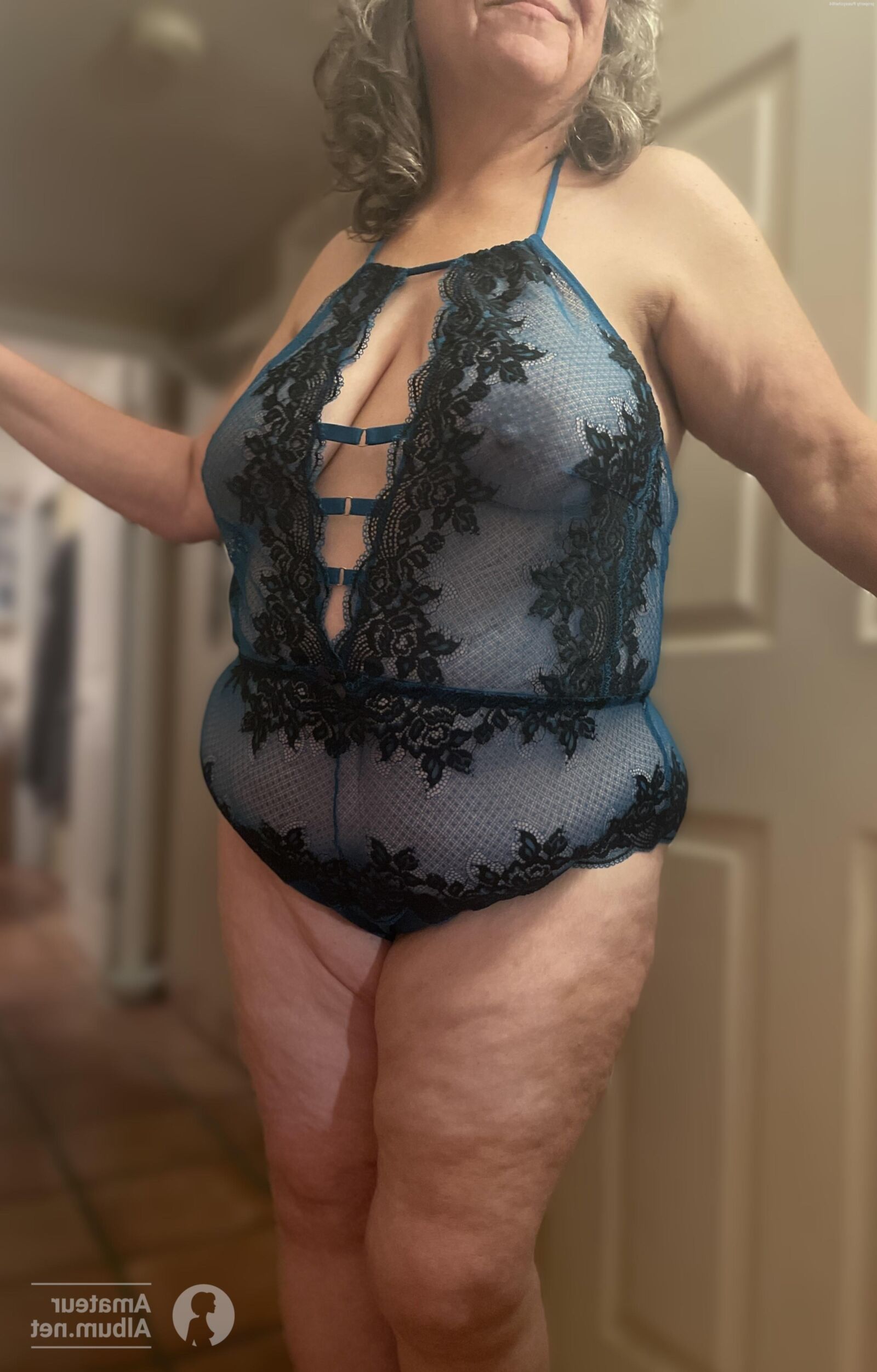 68 yo granny with a big ass and a cunt to match