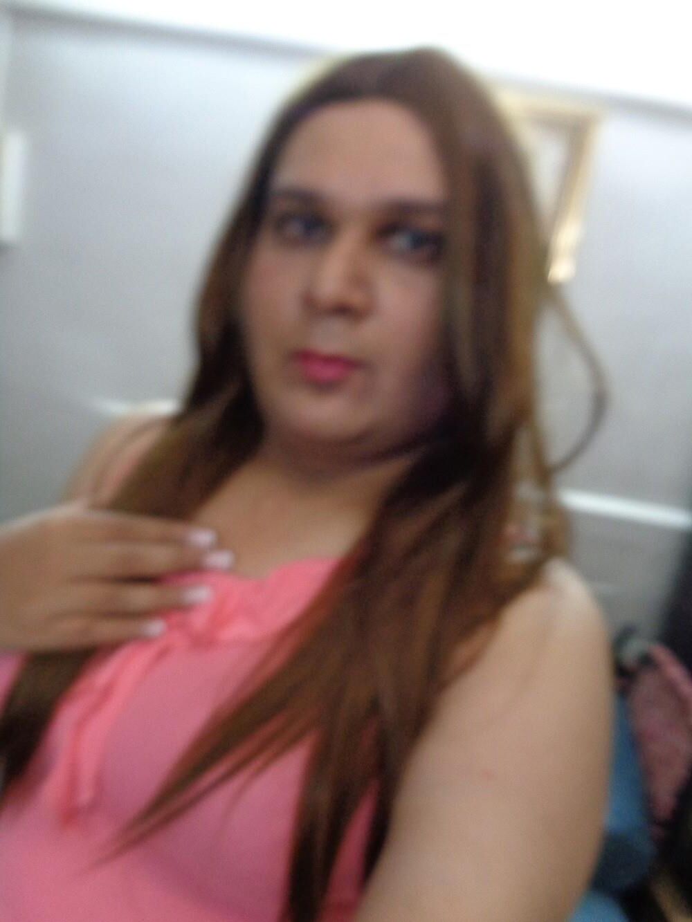 Travesti Mônica M Loira