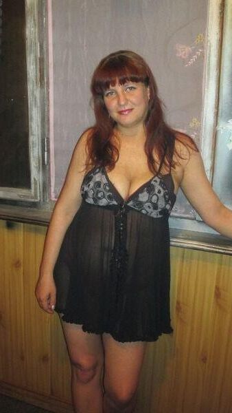 Salopes MILF en chemise de nuit