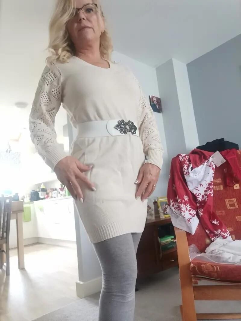 Sexy busty brit mature 