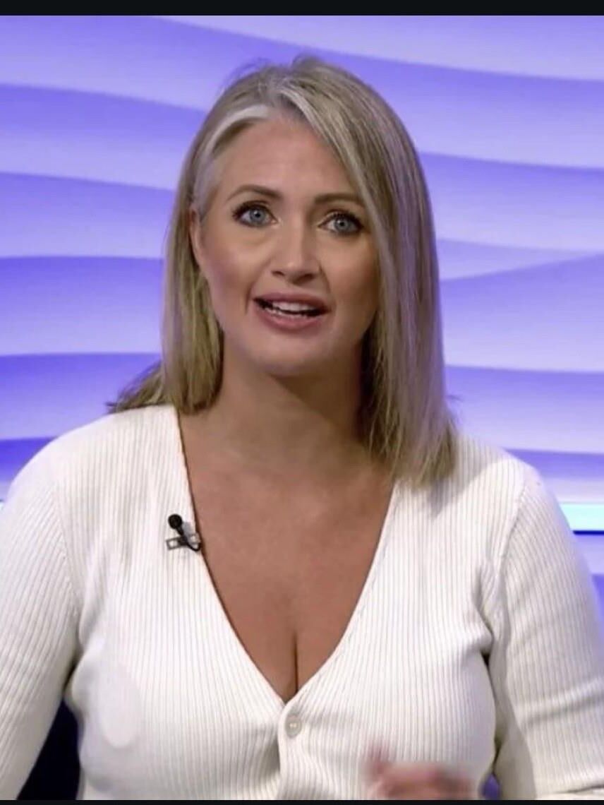 Hayley McQueen UK MILF Babe