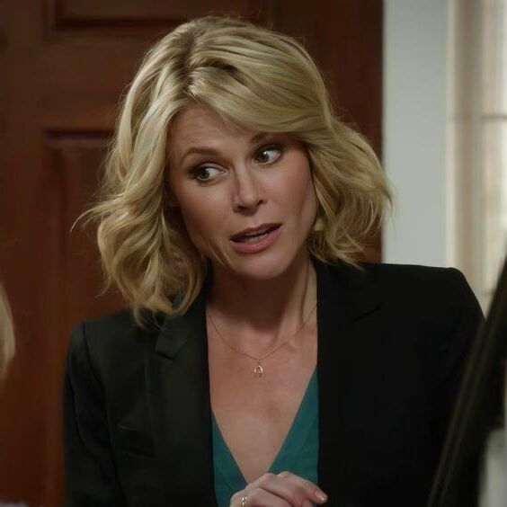 Julie Bowen