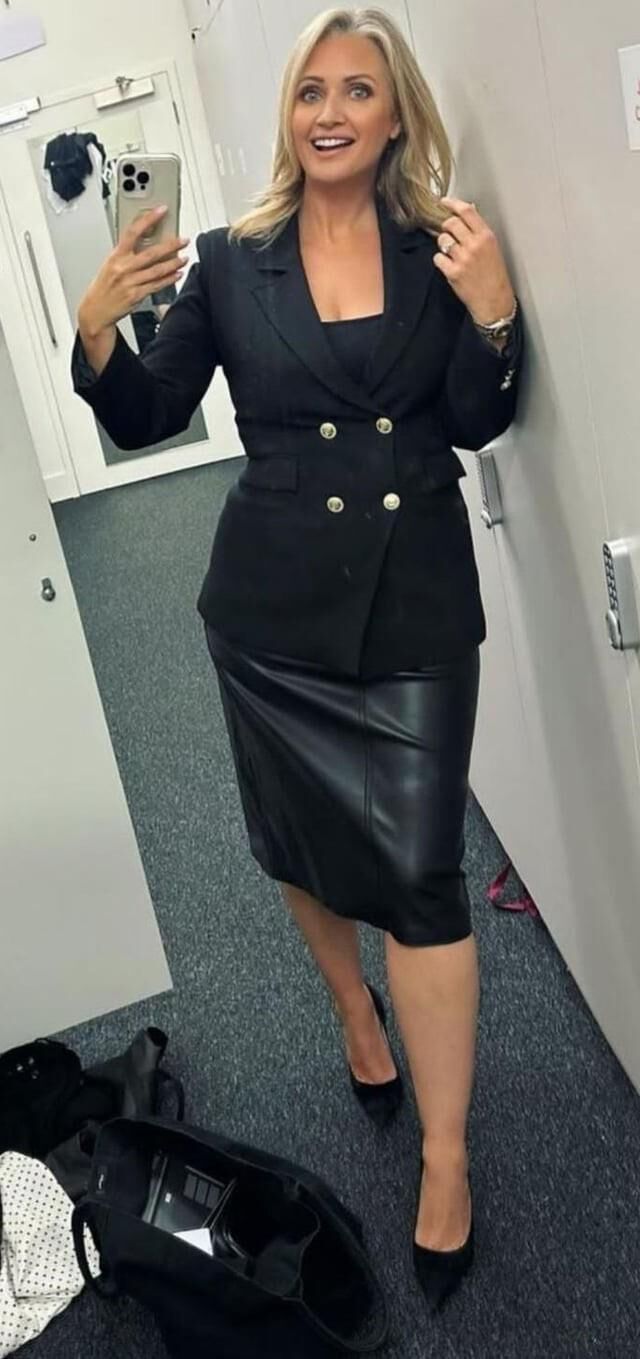 Hayley McQueen UK MILF Babe