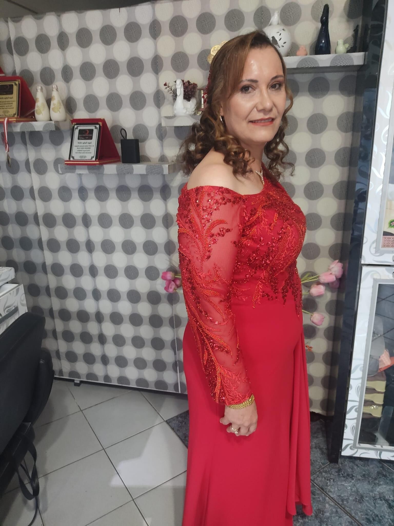 TURKISH MATURE LADY PICTURES 