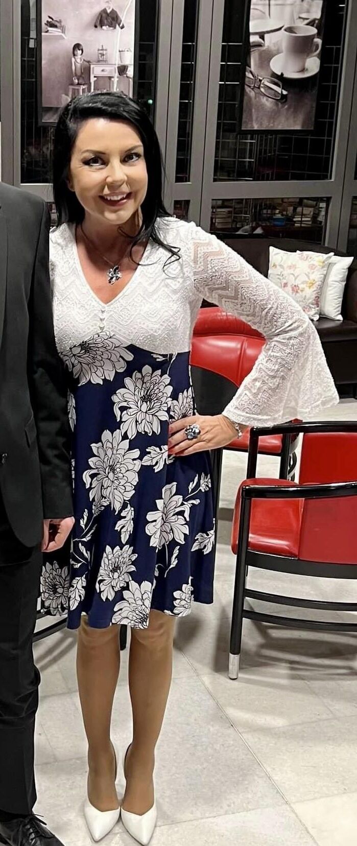 Elegante Mangueira Milf