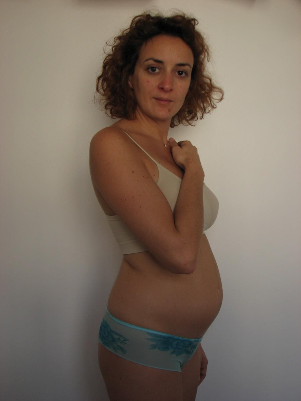 Pregnant mature wife 9 month pics