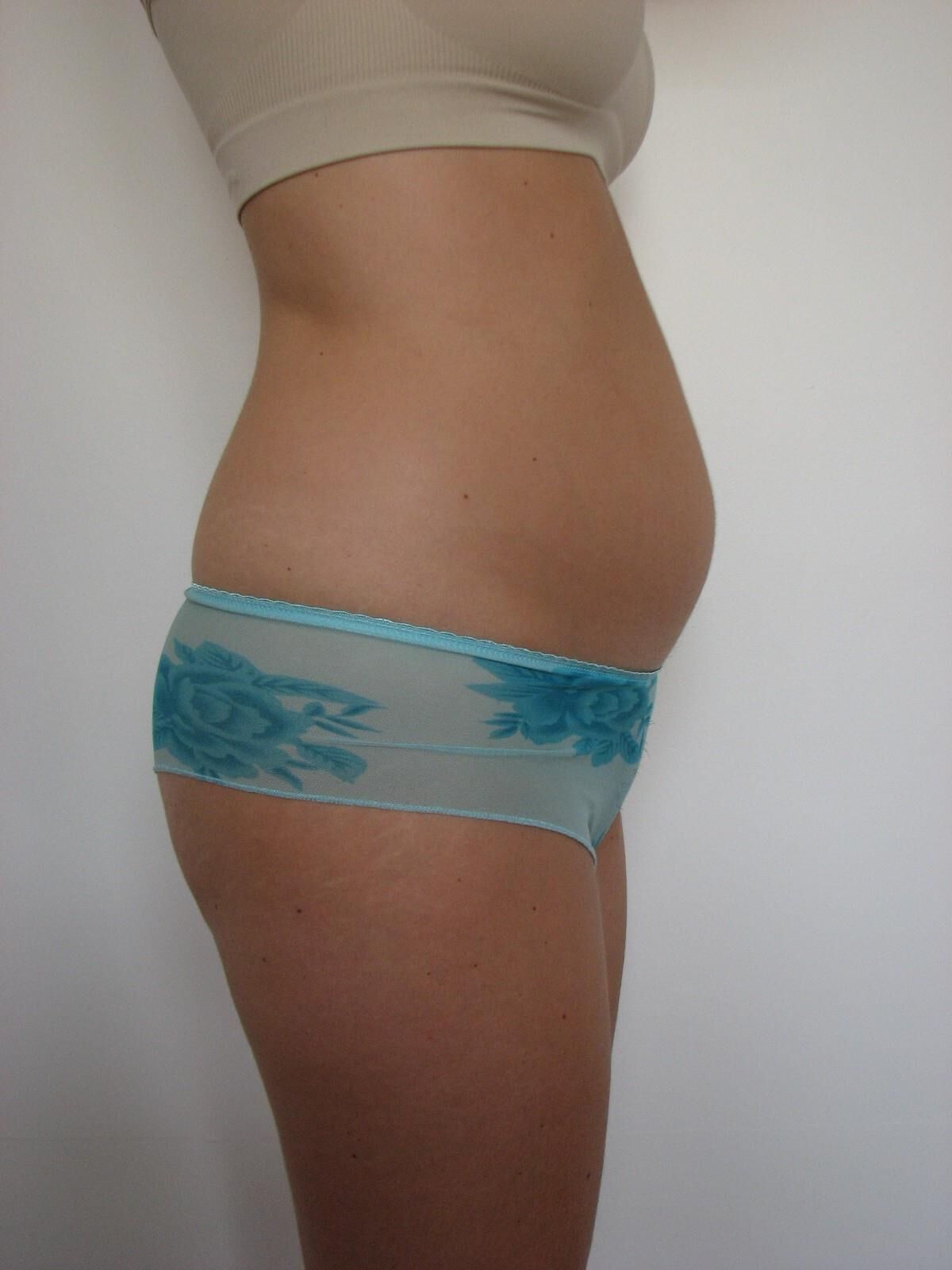 Pregnant mature wife 9 month pics