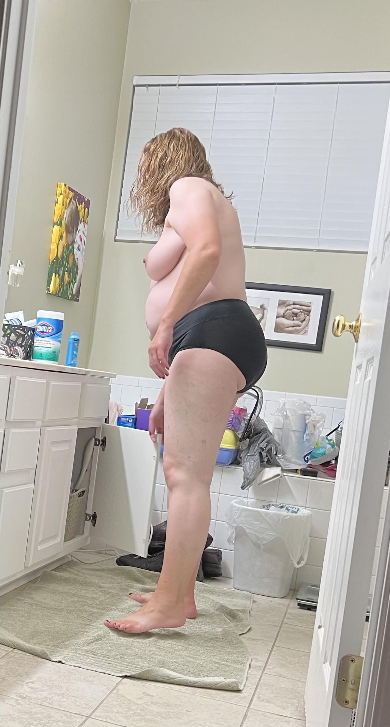 Fat Fuckpig Carrie Lynn Getting Ready for a Fuck Date