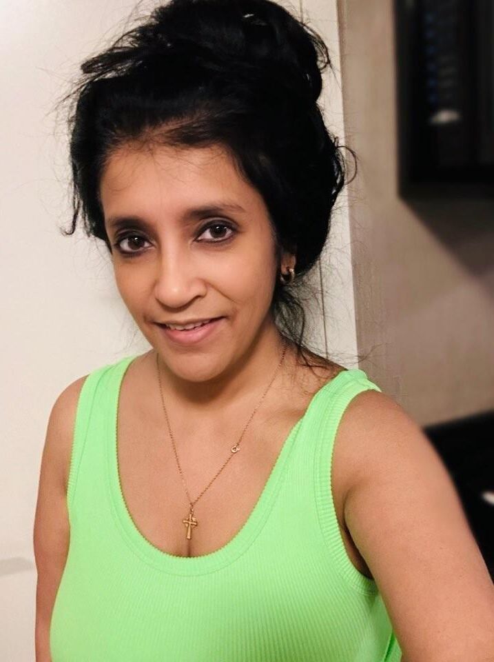 Sexy Desi-Mutter aus Kanada