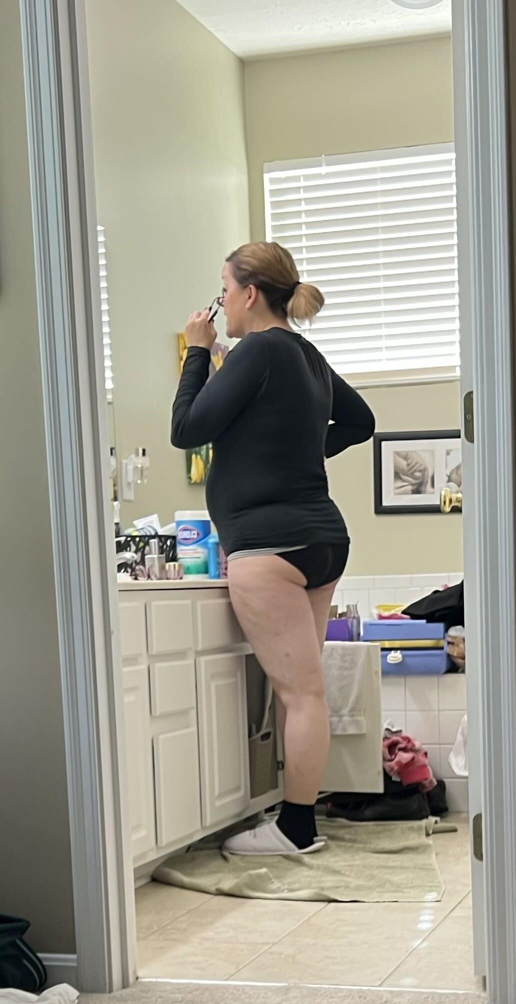 La gorda Fuckpig Carrie Lynn preparándose para otro truco