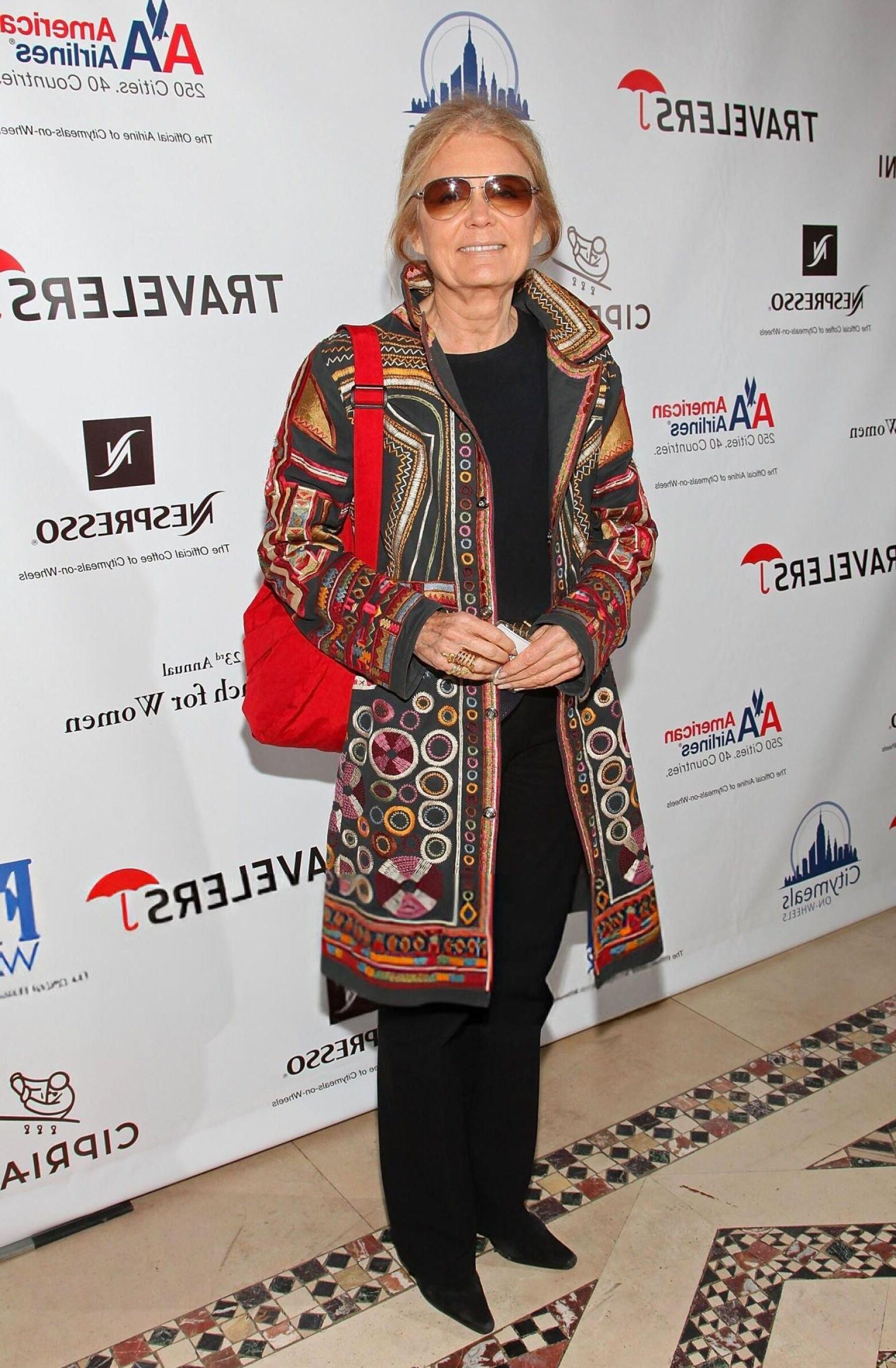 Ongles Gloria Steinem