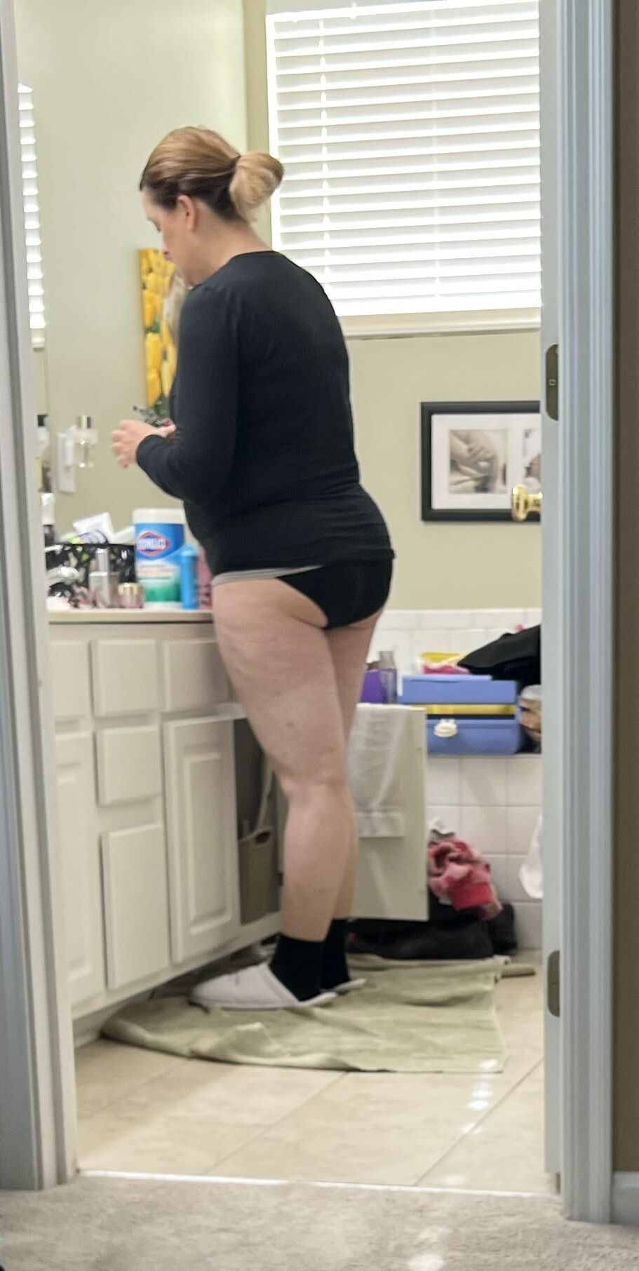 Fat Fuckpig Carrie Lynn Getting Ready for Another Trick 