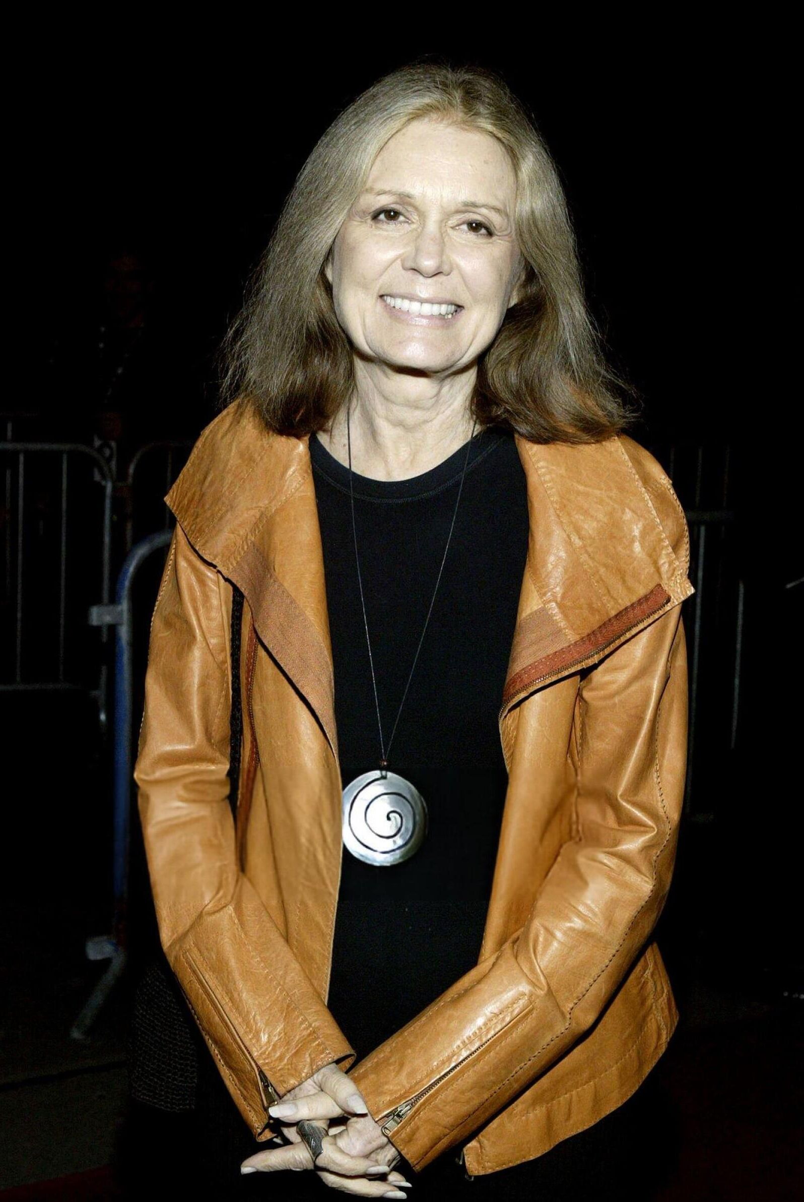 Unhas Gloria Steinem