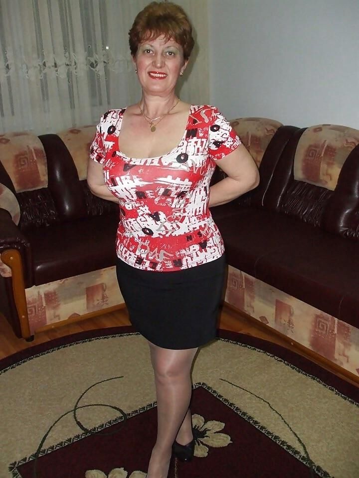 Real Life Pantyhosed GILFs Oldies Need it Too