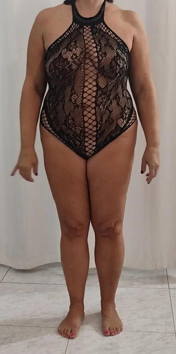 sexy mature in lingerie