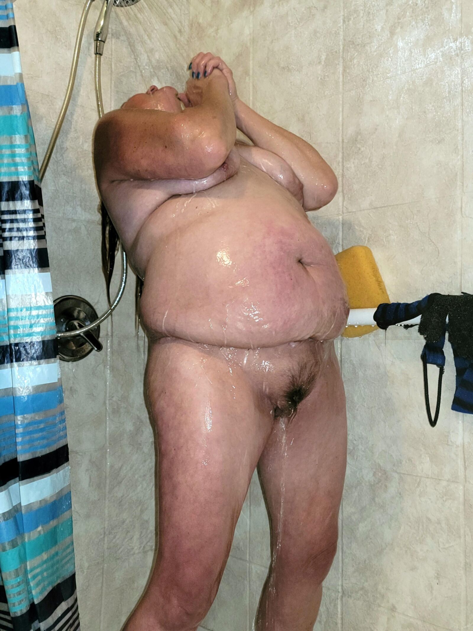 BBW Webslut BELLY BETTY in the Shower