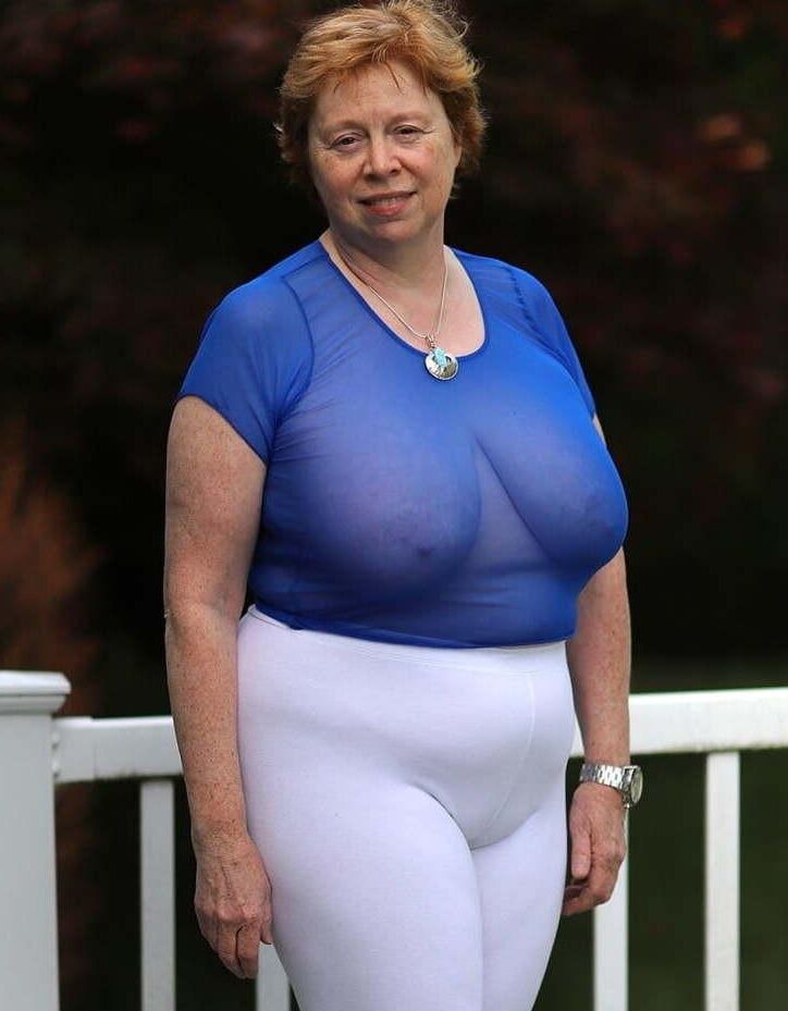 mamie aux gros seins