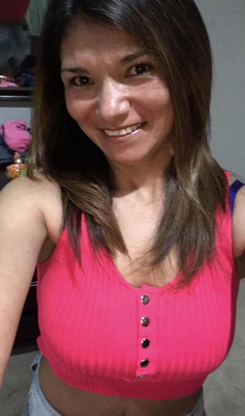 Lilliana Flores MILF aus Longview, Texas