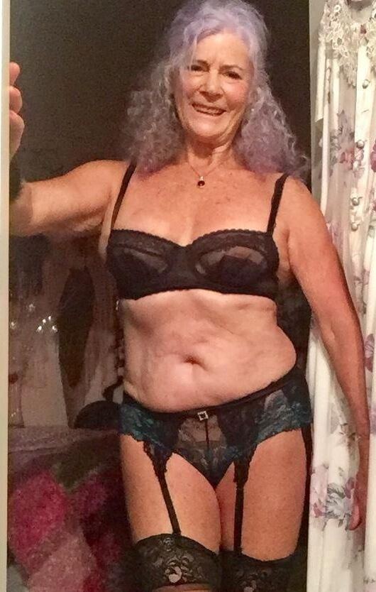 Grannies and MILFS in Lingerie 