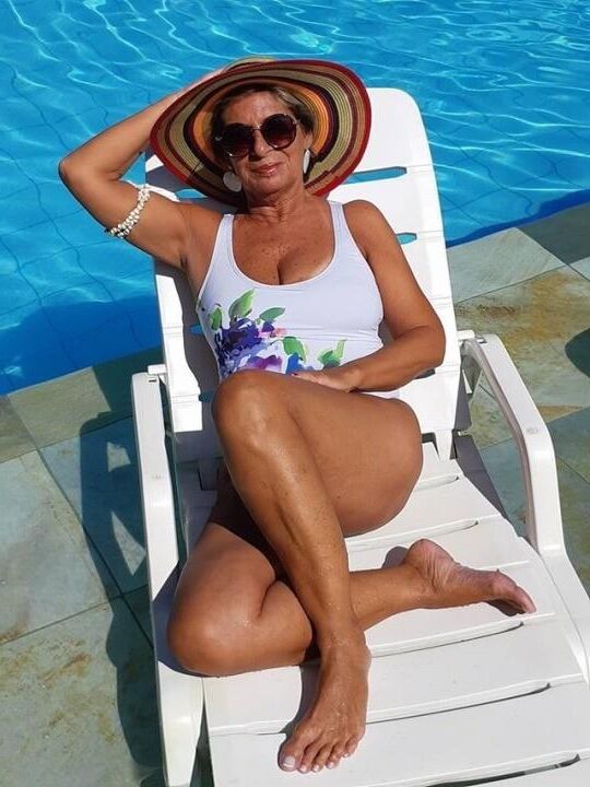 Milf Abuelita Traje De Baño Bikini