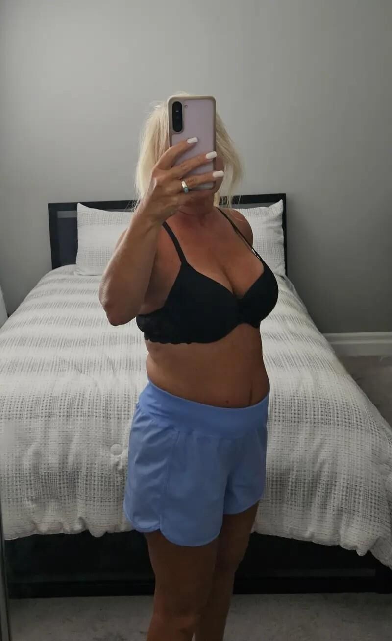 sexy busty mature milf