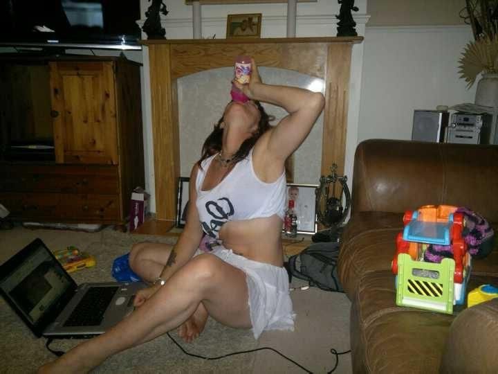 Melanie, Chav Slut Brunette MILF From Cambridgeshire None Nude