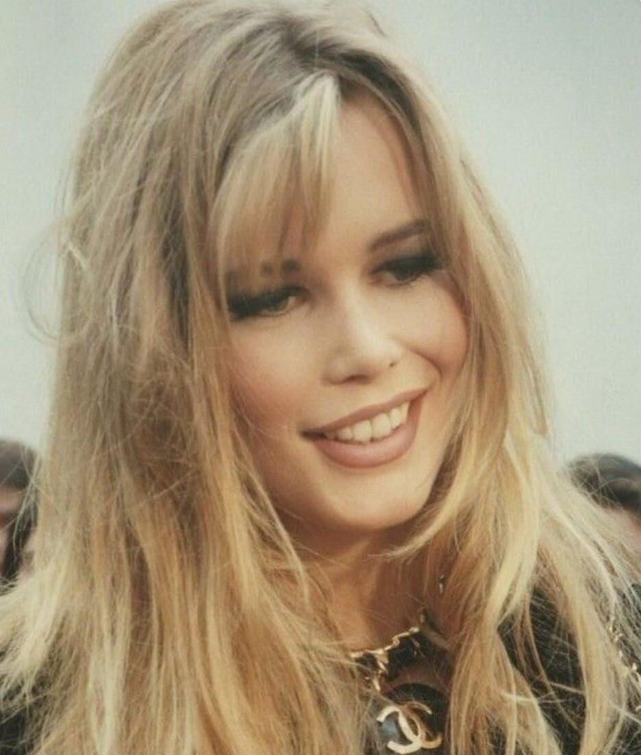 Claudia Schiffer Punheta Coleção Vol.