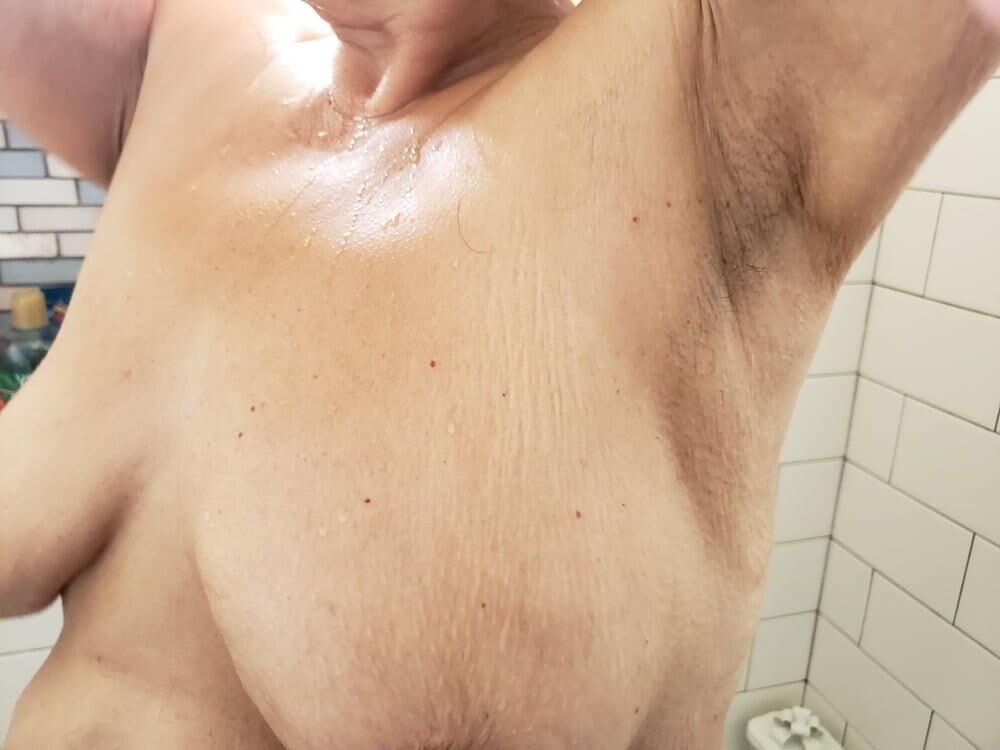 Hairy armpits