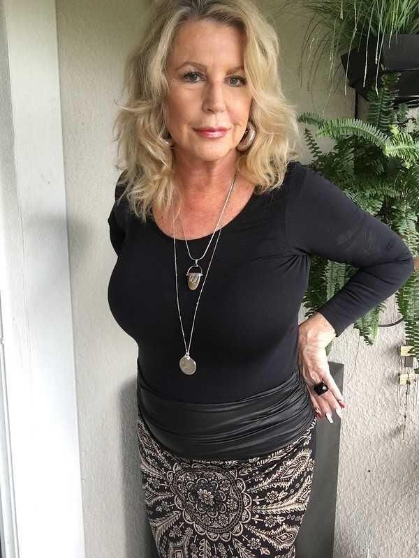 Sexy GILF A